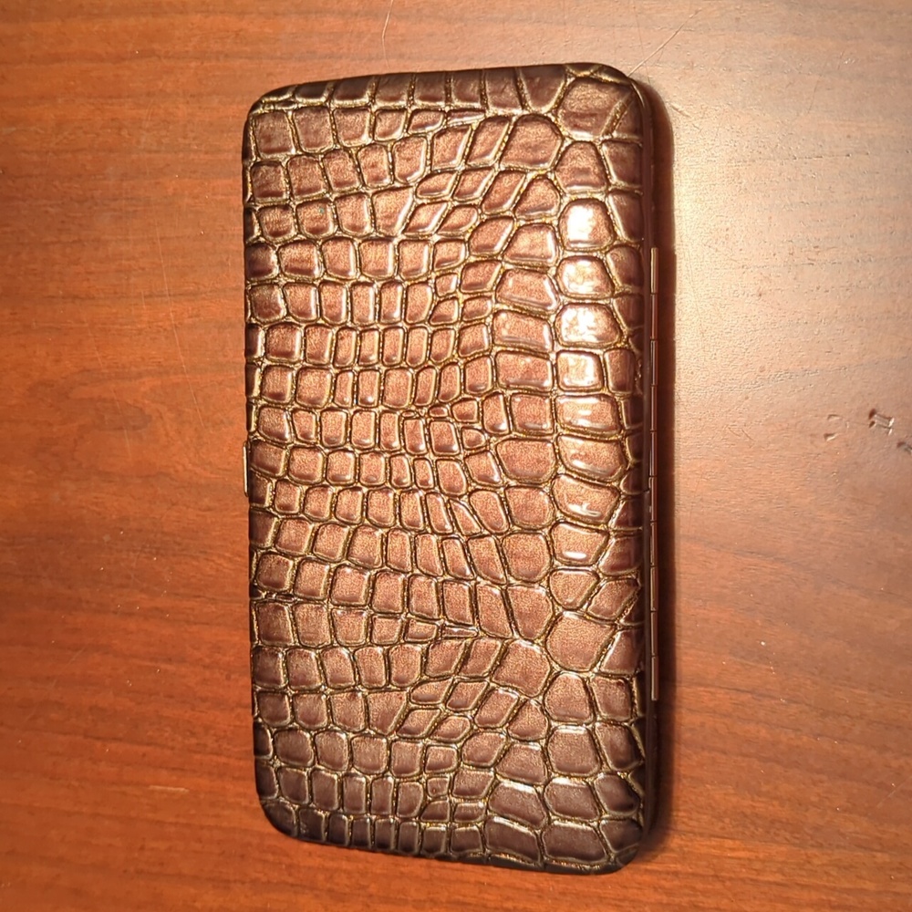 Faux leather Brown Crocodile Pint Snap wallet